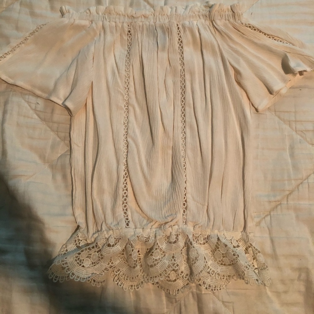 Rue 21 Ivory off the shoulder blouse